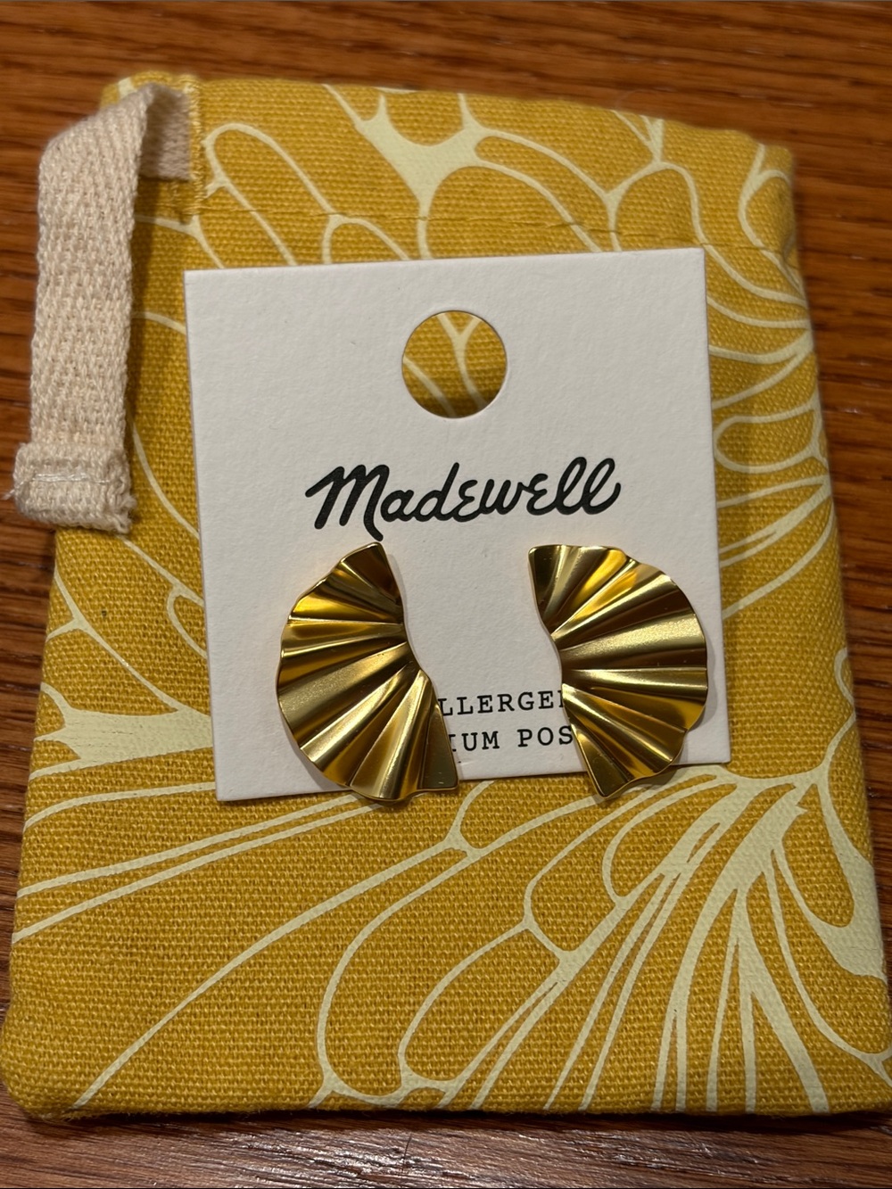 Madewell Gold Ruffle Earring